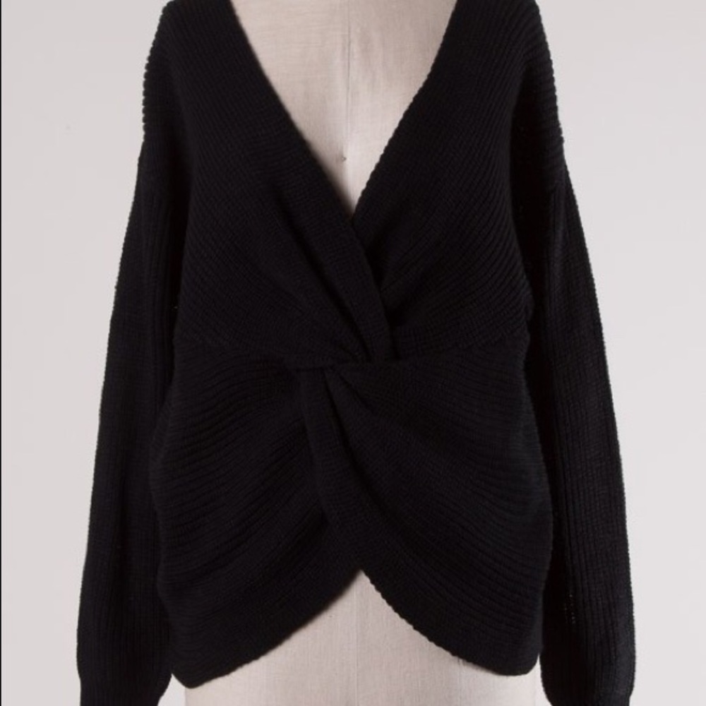 Criss Cross Beautiful Sweater NWT